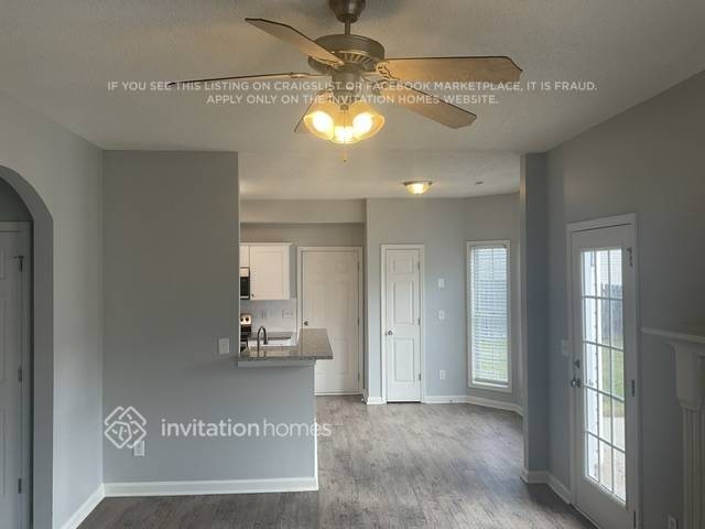7147 Hibiscus Ct - Photo 4 of 14