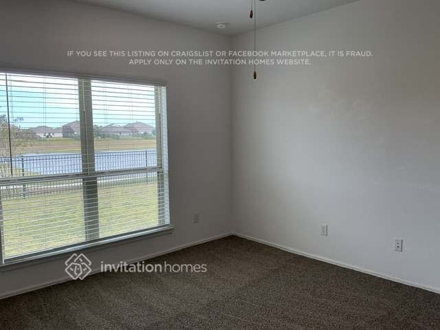433 Pecan Landing Ln - Photo 7 of 14