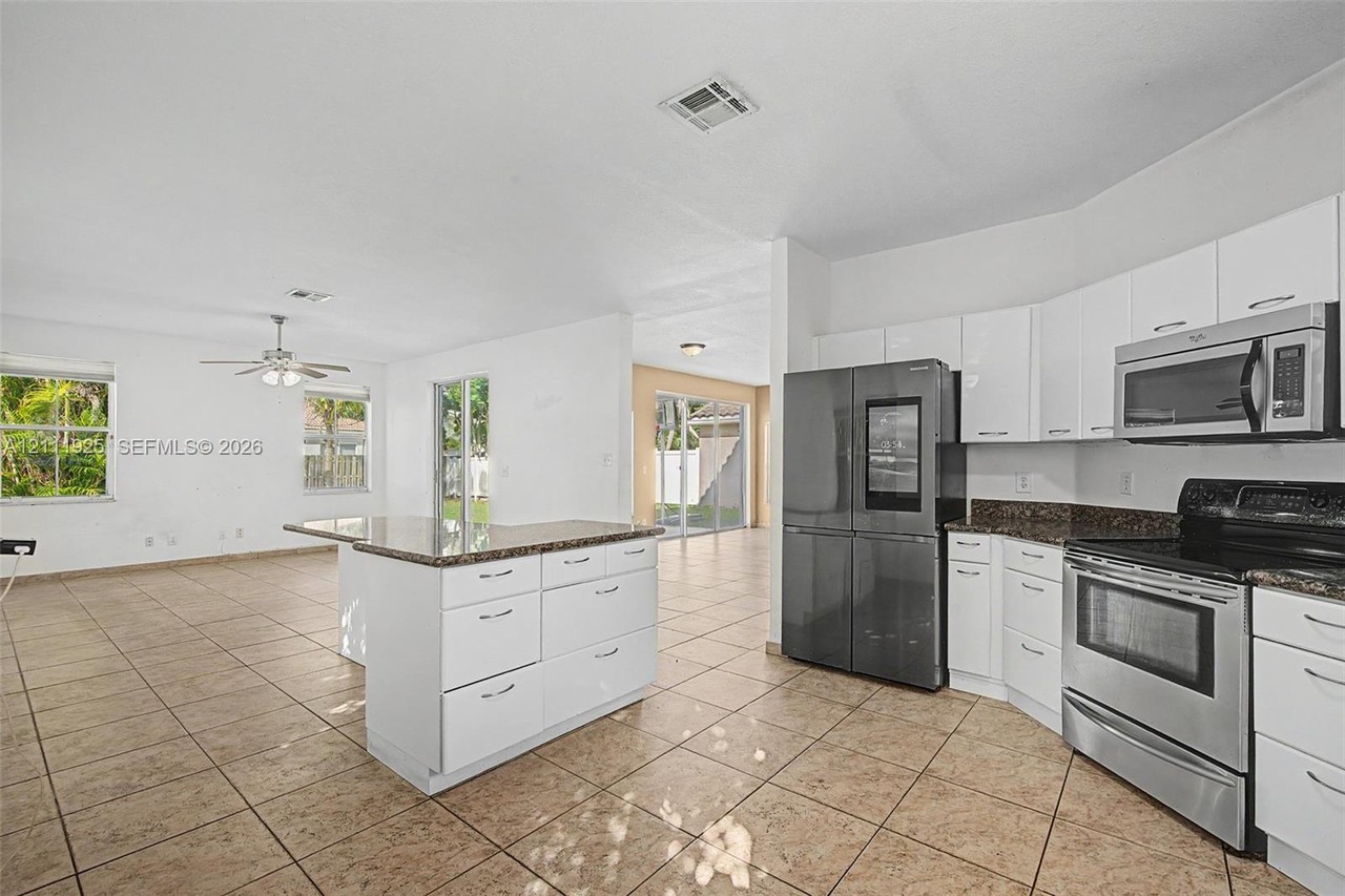 19197 Northwest 22nd Street - Photo 3 of 12