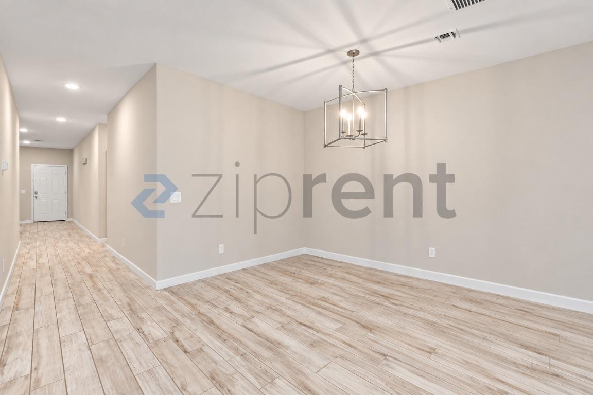 2770 E Rimrock Dr - Photo 2 of 23