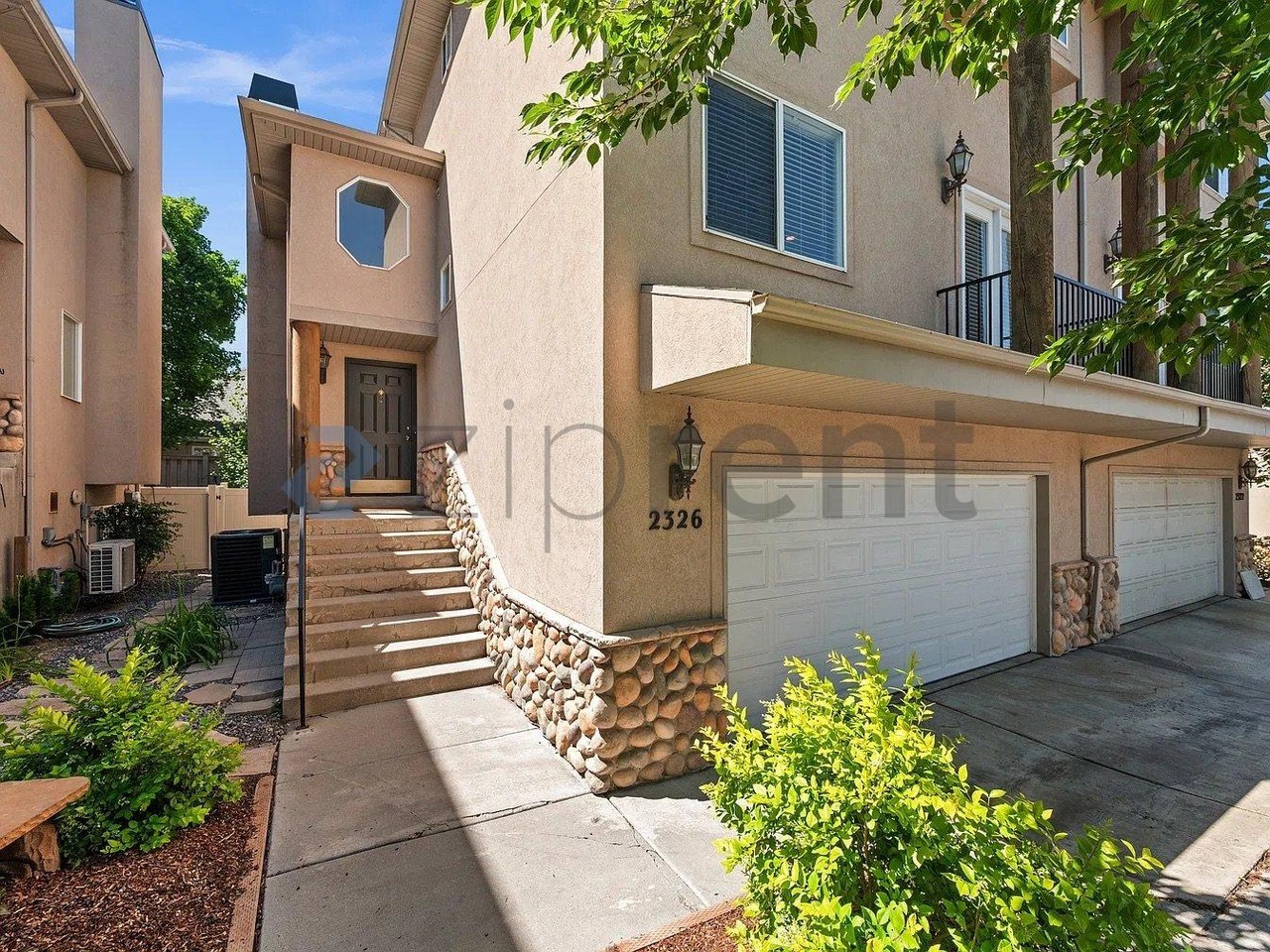 2326 E Sky Pines Ct - Photo 2 of 21