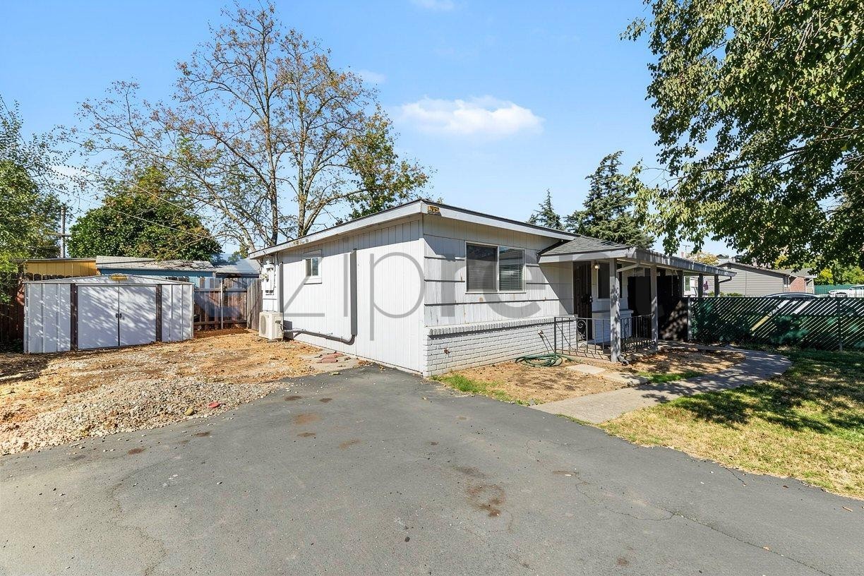 6431 Rio Linda Blvd #A - Photo 2 of 25