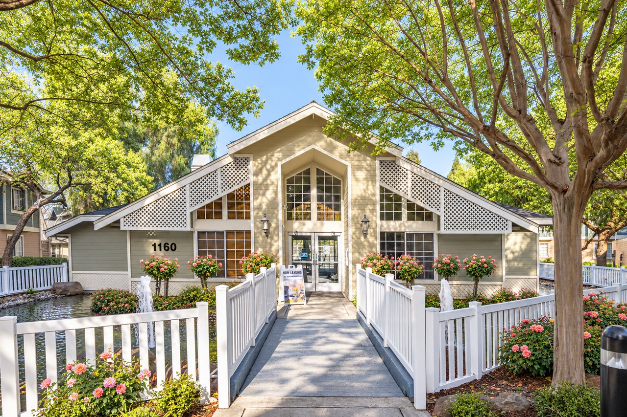 PORTOLA MEADOWS - Photo 7 of 20