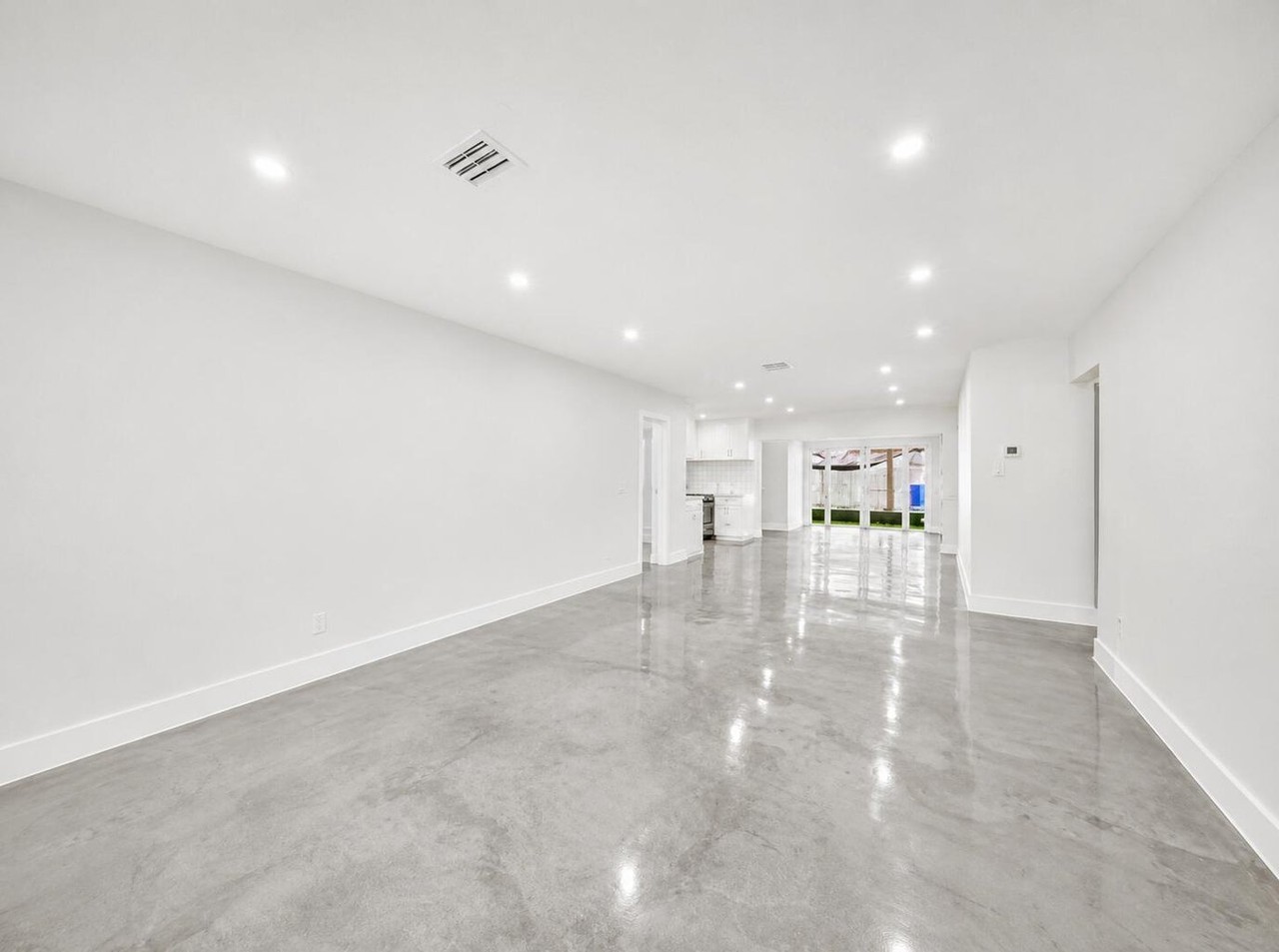 1721 North 16th Court - Photo 5 of 27