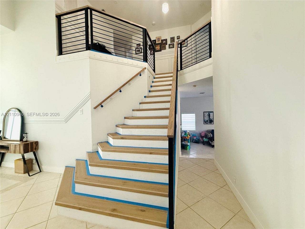 18438 Northwest 9th Street - Photo 7 of 16