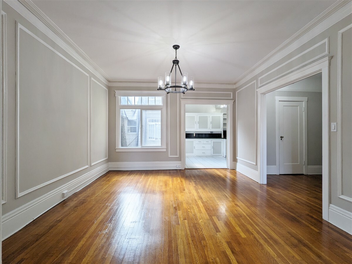 2030 Franklin St #402 - Photo 5 of 22