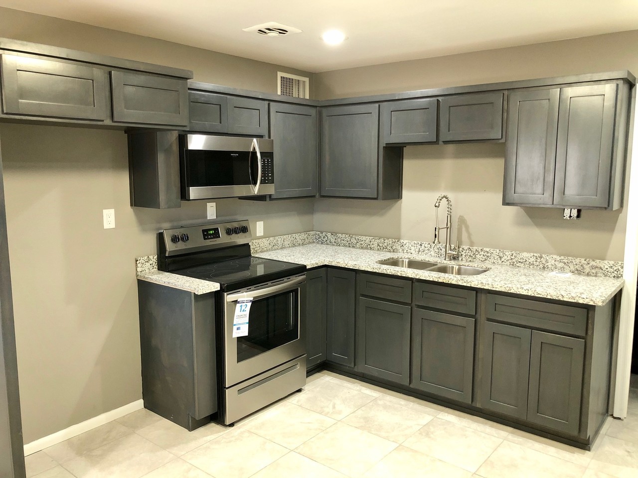 117 W 23rd St - Photo 2 of 15