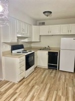 featured image of 2811 Pembroke Ln ## C25