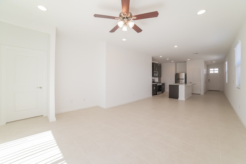 10731 W Chipman Rd - Photo 3 of 16