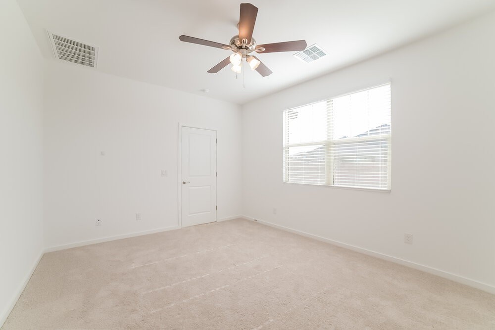 10731 W Chipman Rd - Photo 7 of 16
