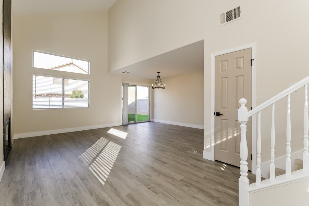 7968 W Quail Ave - Photo 6 of 17