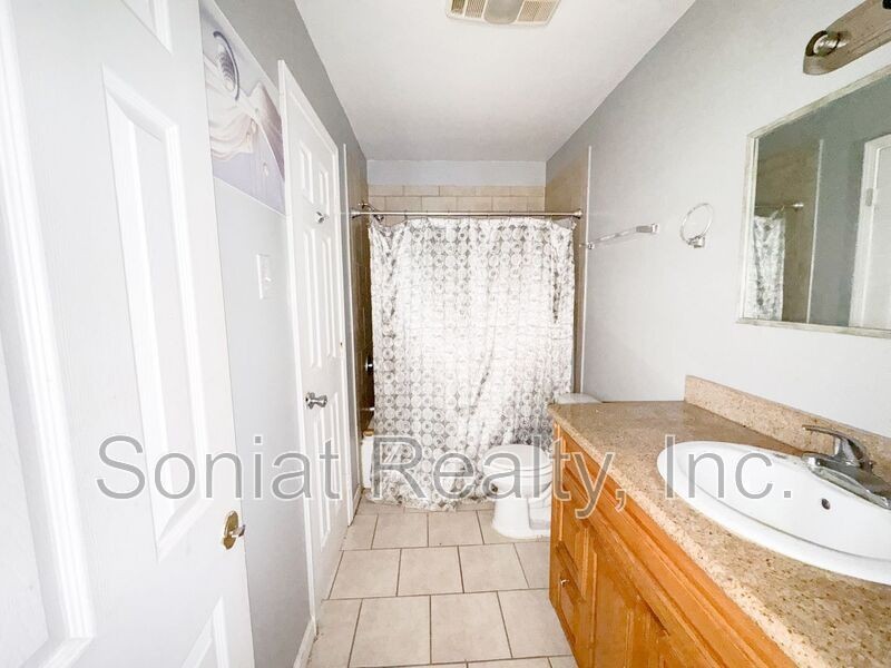 7741 S Coronet Ct #A - Photo 7 of 9