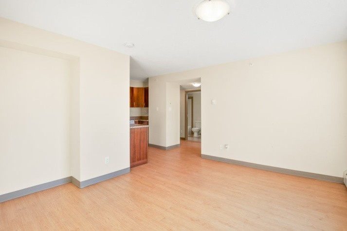 4707 50 St - Photo 7 of 14