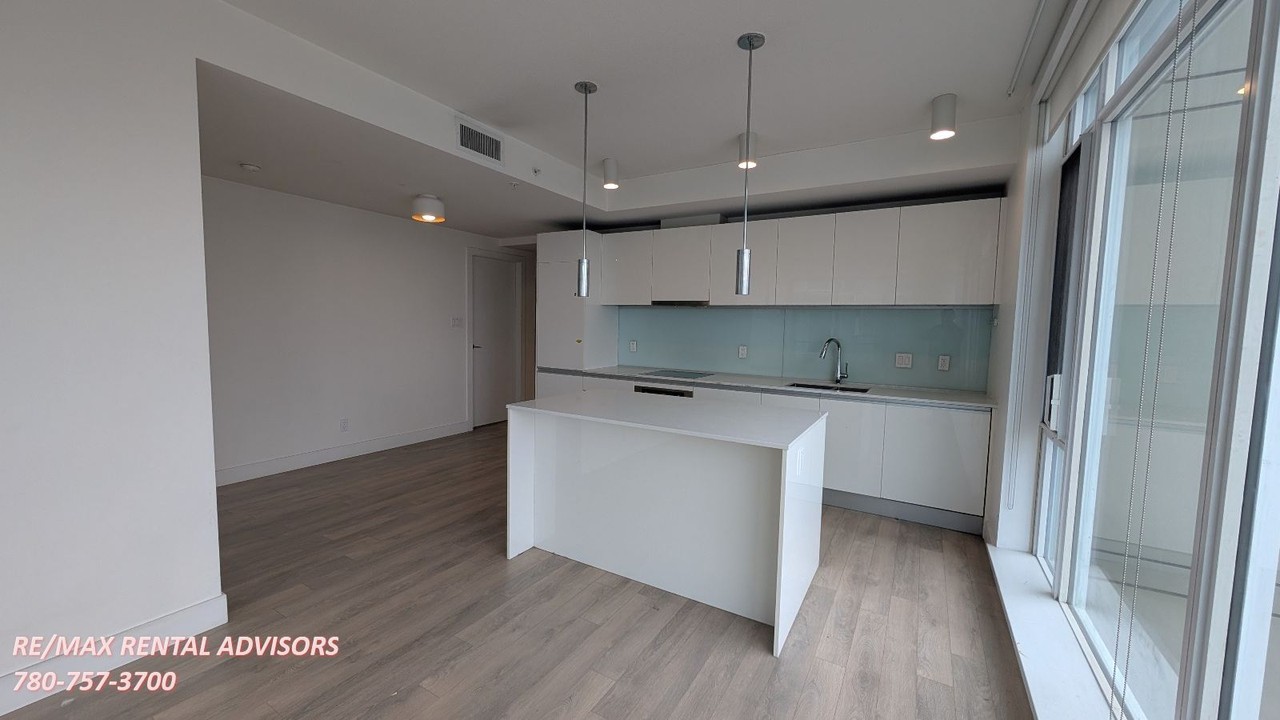 1122 3 St Se - Photo 3 of 20