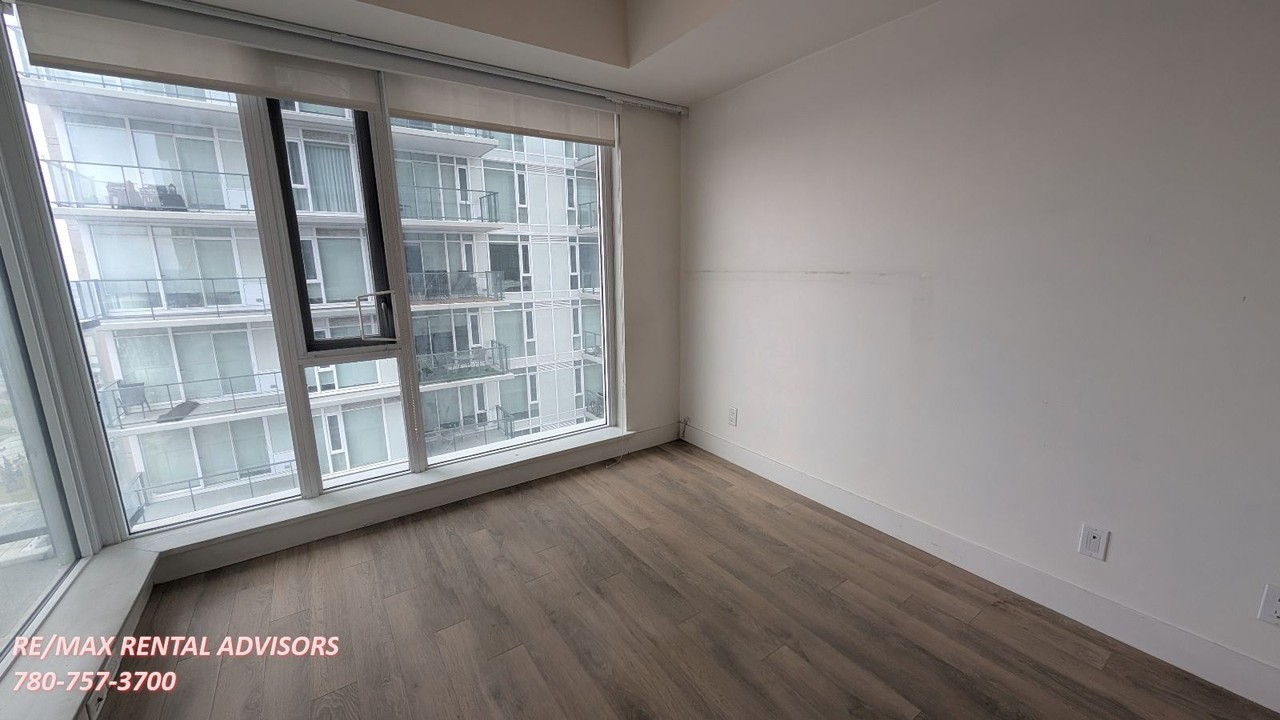 1122 3 St Se - Photo 7 of 20