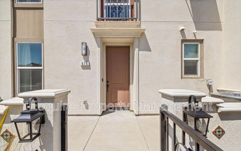 675 Earl Joseph Dr - Photo 4 of 29