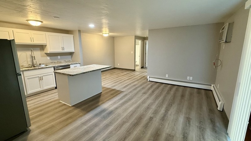 2760 Humboldt Rd - Photo 3 of 17