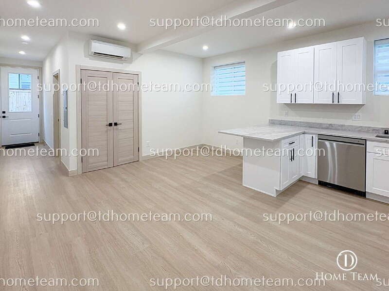 2511 Locust Ave W - Photo 6 of 13