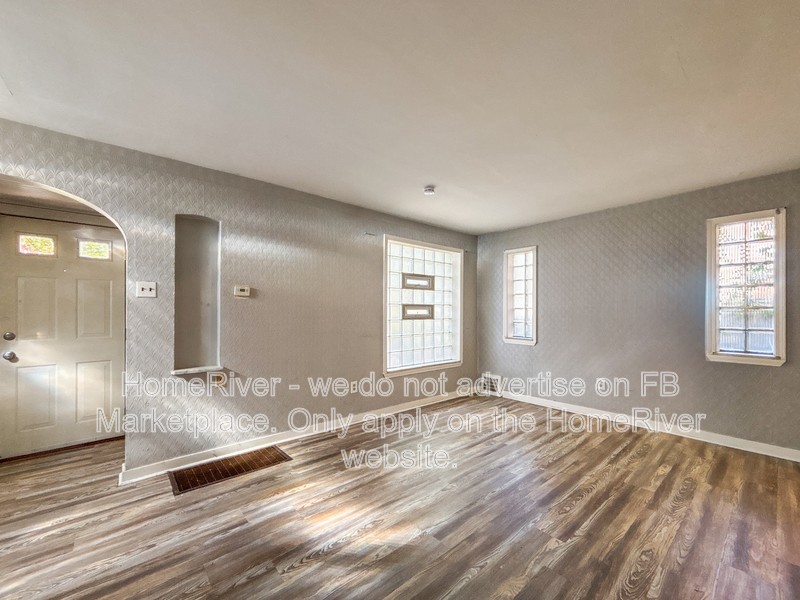 2436 Laketon Rd - Photo 2 of 20