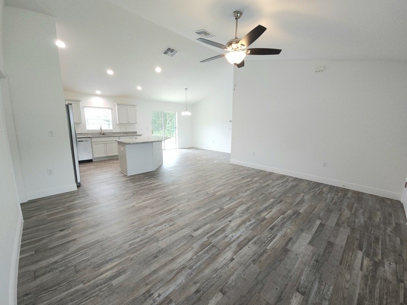 3039 Sw 132nd St - Photo 4 of 12