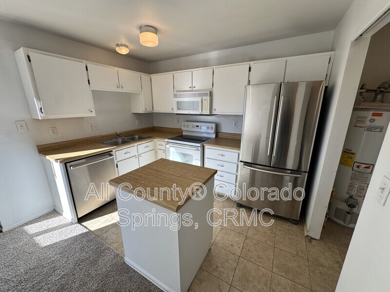 1948 Erin Loop - Photo 7 of 24
