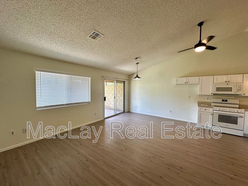 1715 S Roca - Photo 5 of 17
