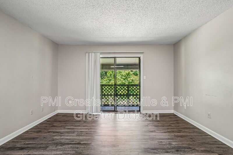 405 Spring St #B24 - Photo 7 of 21