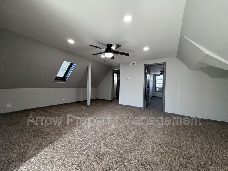1501 S 13th St #B - Photo 4 of 22