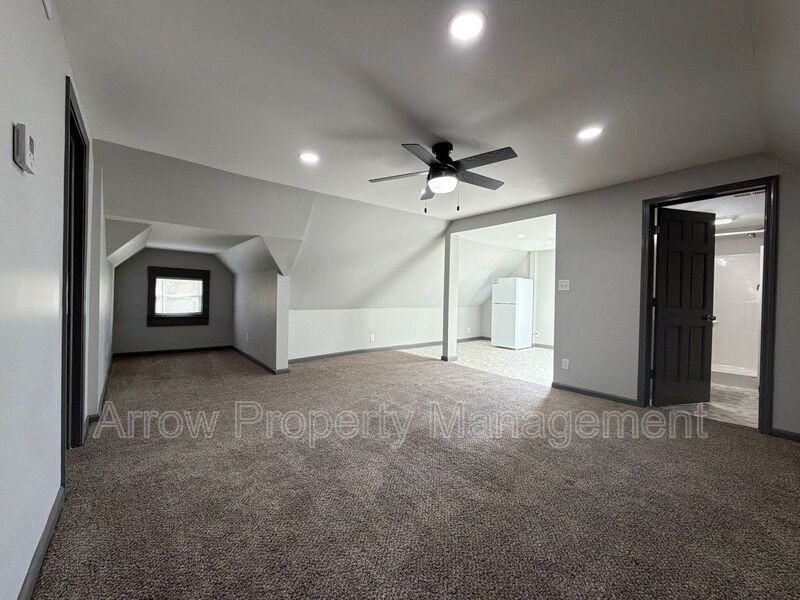 1501 S 13th St #B - Photo 5 of 22