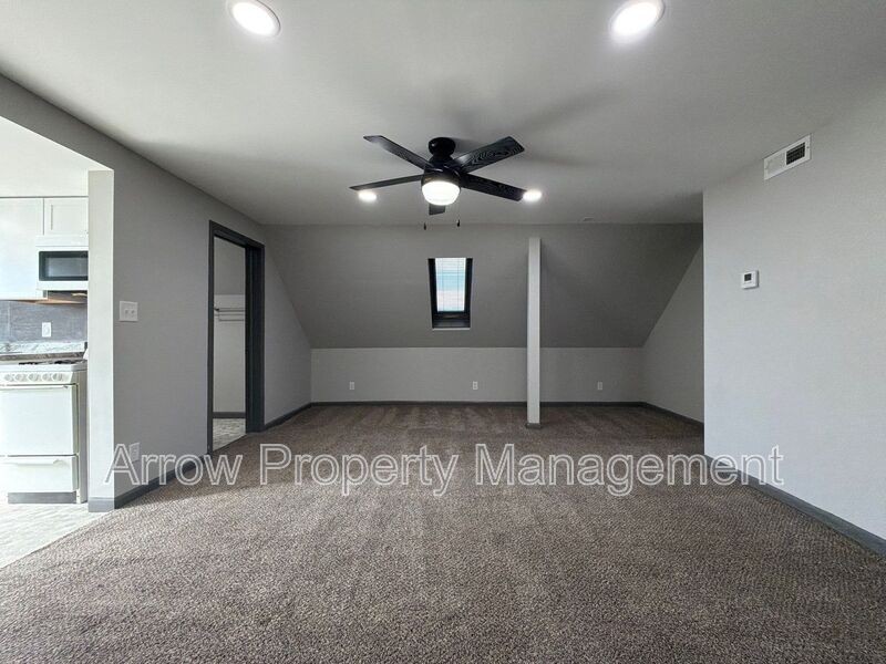 1501 S 13th St #B - Photo 6 of 22