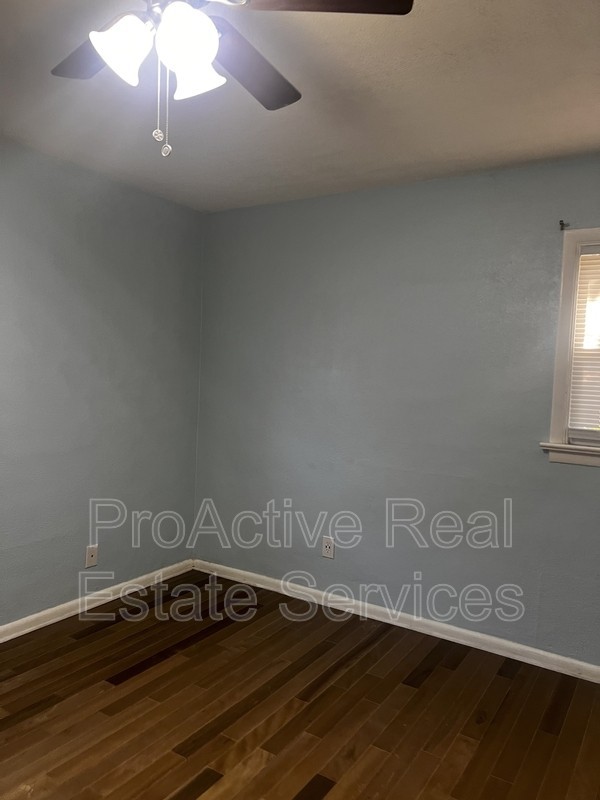 1057 Georgetown Rd - Photo 7 of 22