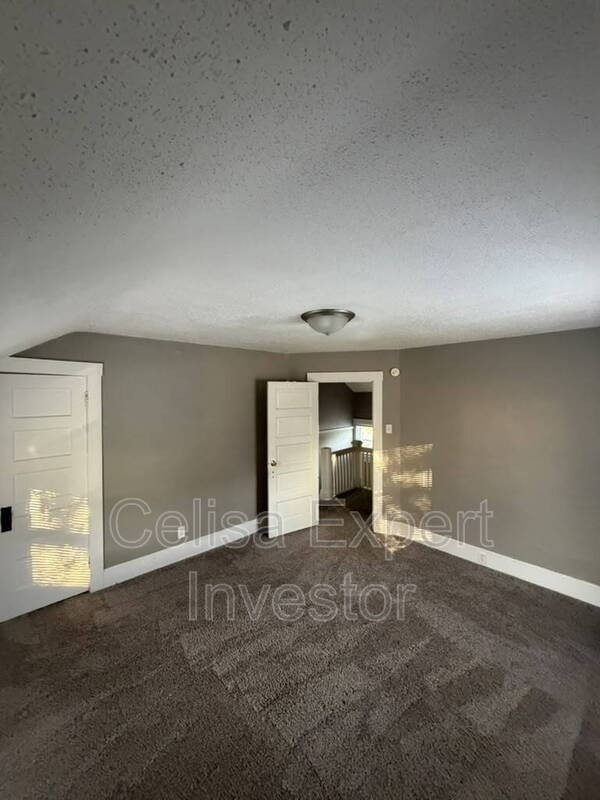 454 Kinnaird Ave - Photo 5 of 9