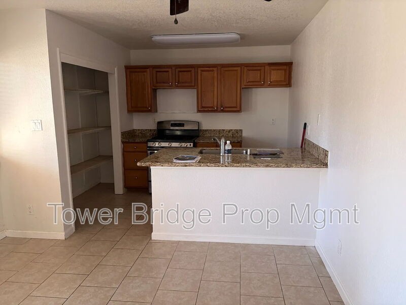 4609 Greenholme Dr #1 - Photo 3 of 7