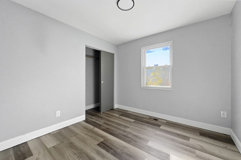 2815 Nicks Rd - Photo 5 of 10