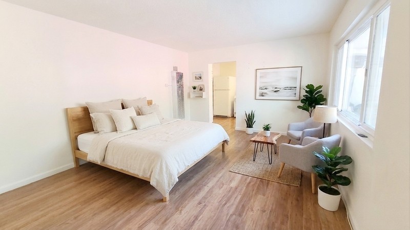 1479 Missouri St - Photo 3 of 7