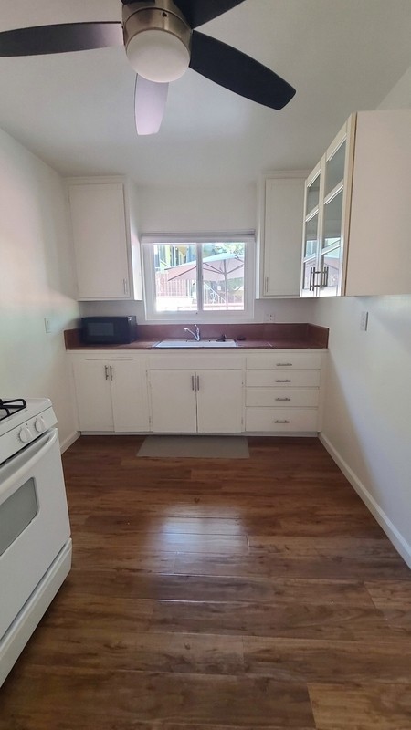 1479 Missouri St - Photo 5 of 7