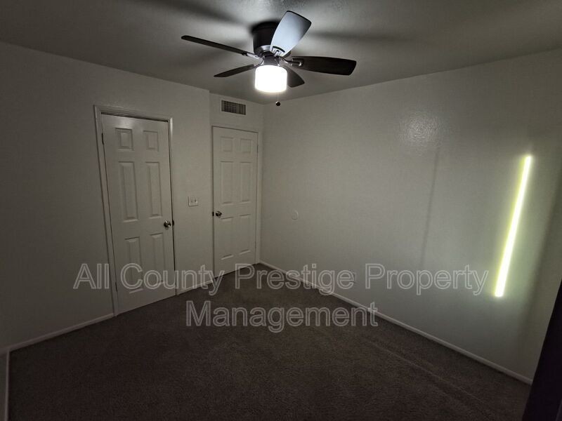 7524 N 47th Dr - Photo 7 of 28