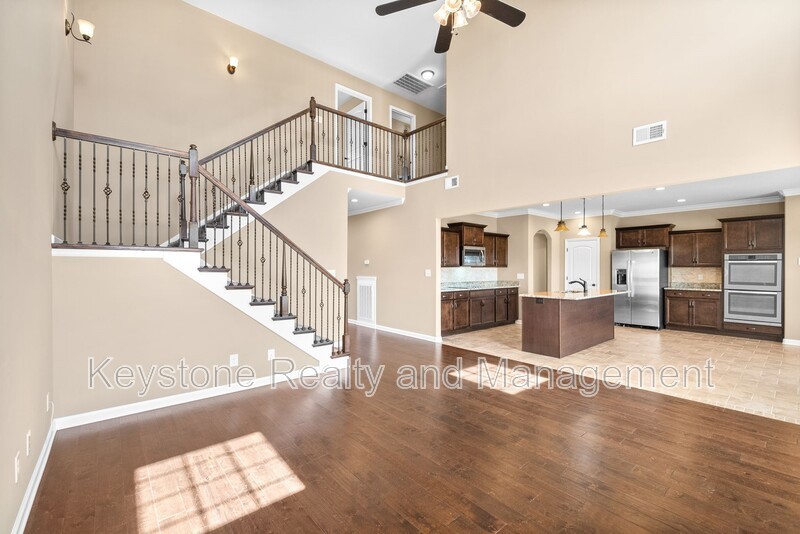 1016 Thrasher Dr - Photo 5 of 16