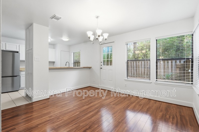 28 Sawmill Grove Ln - Photo 3 of 10