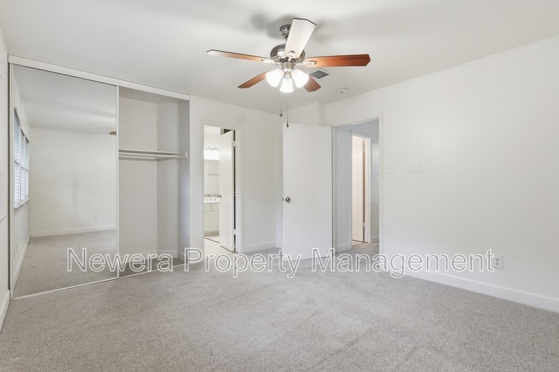 28 Sawmill Grove Ln - Photo 6 of 10