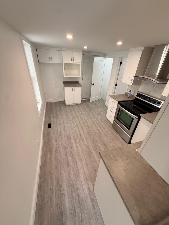 267 Shakespeare Street #1 - Photo 2 of 10
