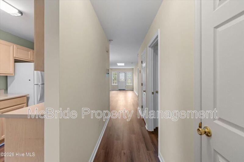 74 Montebello Ln - Photo 3 of 24