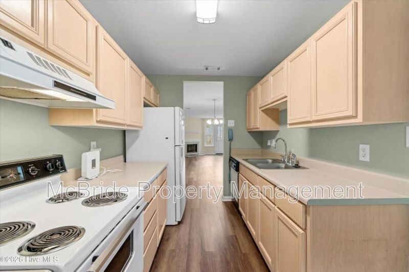 74 Montebello Ln - Photo 6 of 24