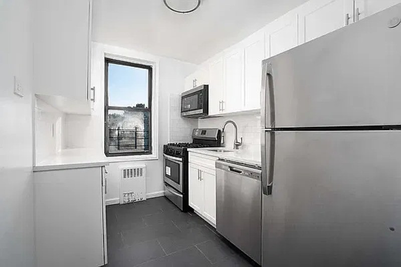 221-56 90th Ave #3D - Photo 5 of 6