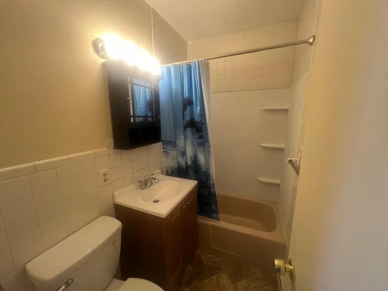 868 W Boylston St #4 - Photo 3 of 11