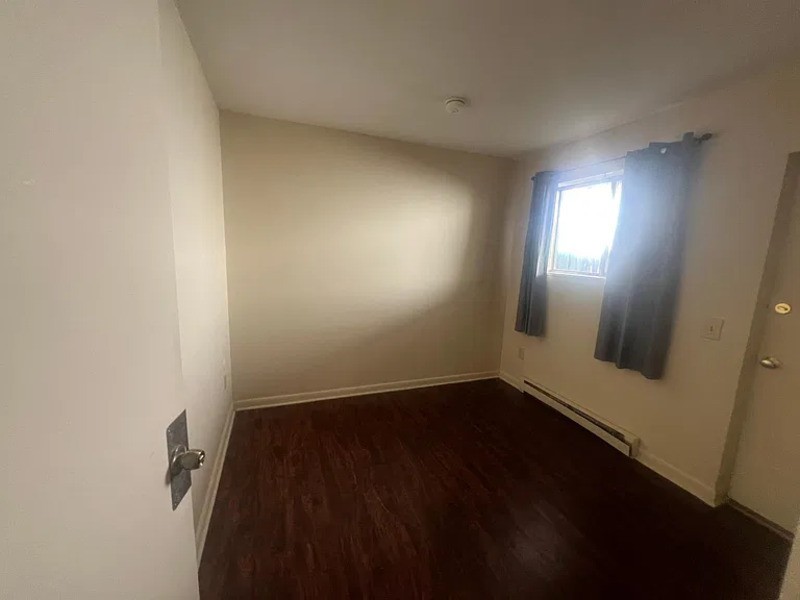 868 W Boylston St #4 - Photo 7 of 11