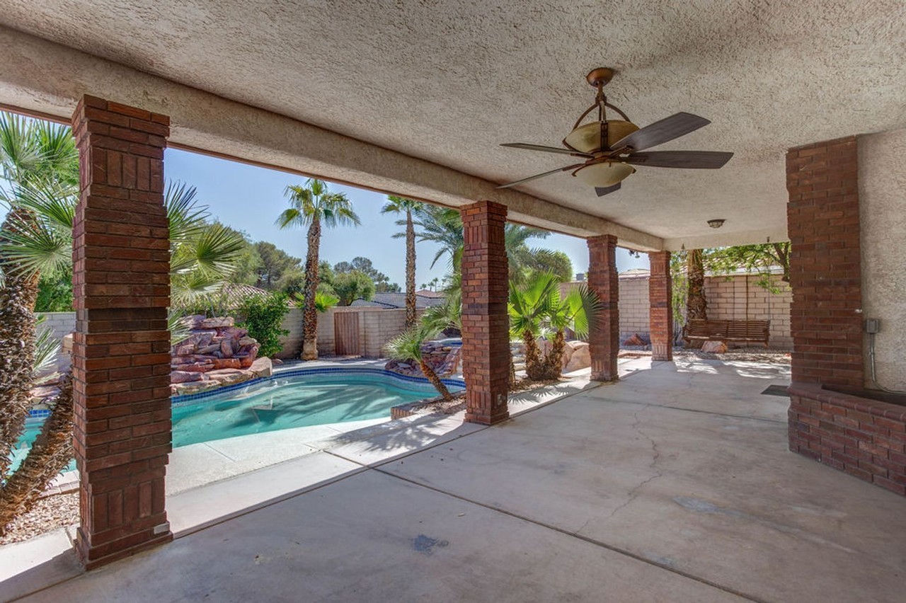 3170 Appleblossom Cir - Photo 5 of 50