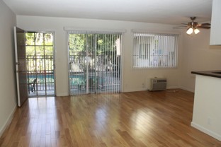 1808 N Harvard Blvd - Photo 1 of 1