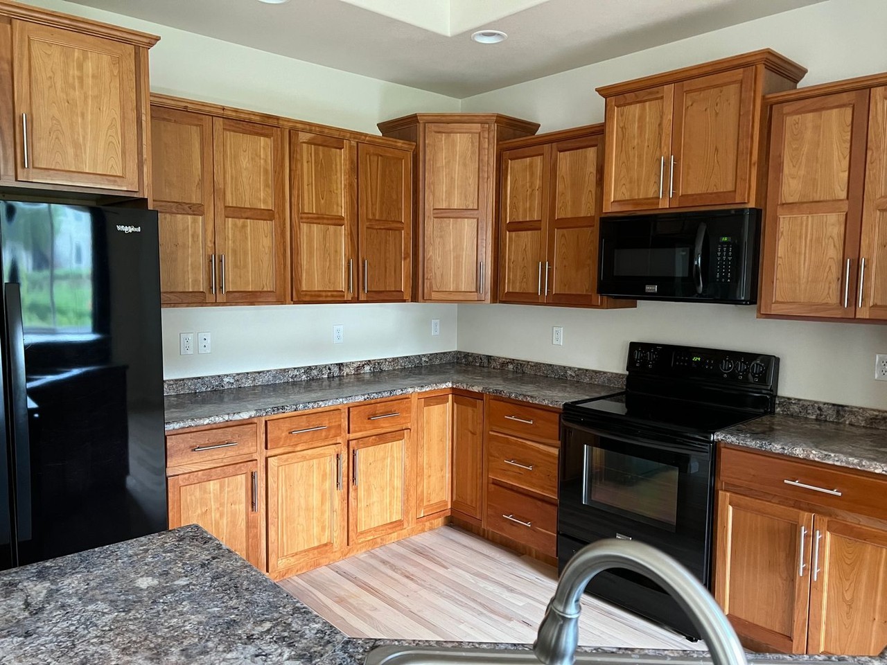 1100 White Water Ct - Photo 2 of 14