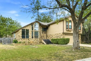 featured image of 302 Applewood Dr